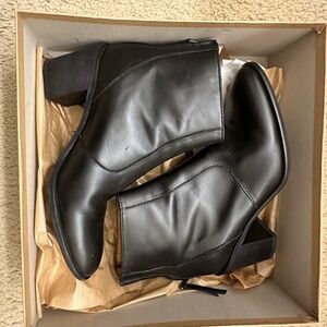 Madewell The Zip-Back Billie Boot